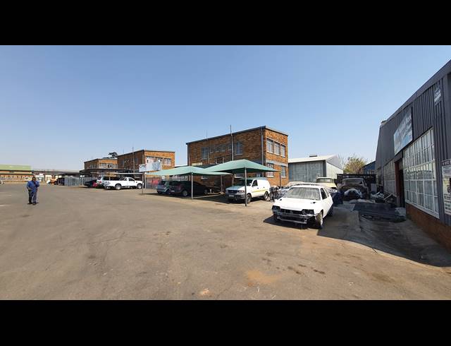 285M² WAREHOUSE TO LET IN SPARTAN